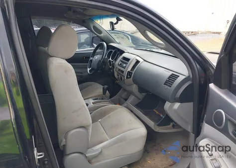 2006 Toyota Tacoma Prerunner V6 z USA, uszkodzony, nr VIN 5TETU62N36Z165689